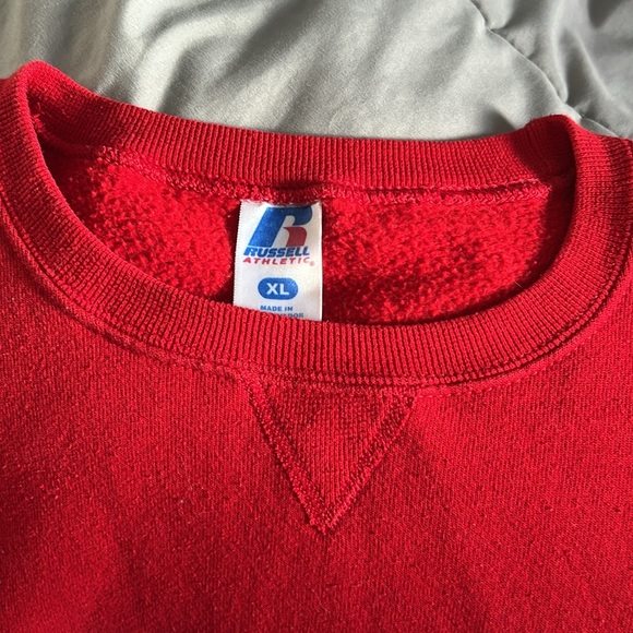 Russell Athletic WISCONSIN Crewneck Sweatshirt - Picture 2 of 3